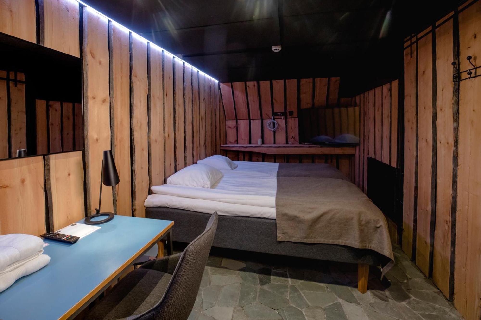 Hostel Toivola เกมี ภายนอก รูปภาพ